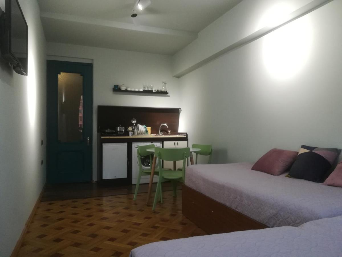 Davka Apartments Batumi Bagian luar foto