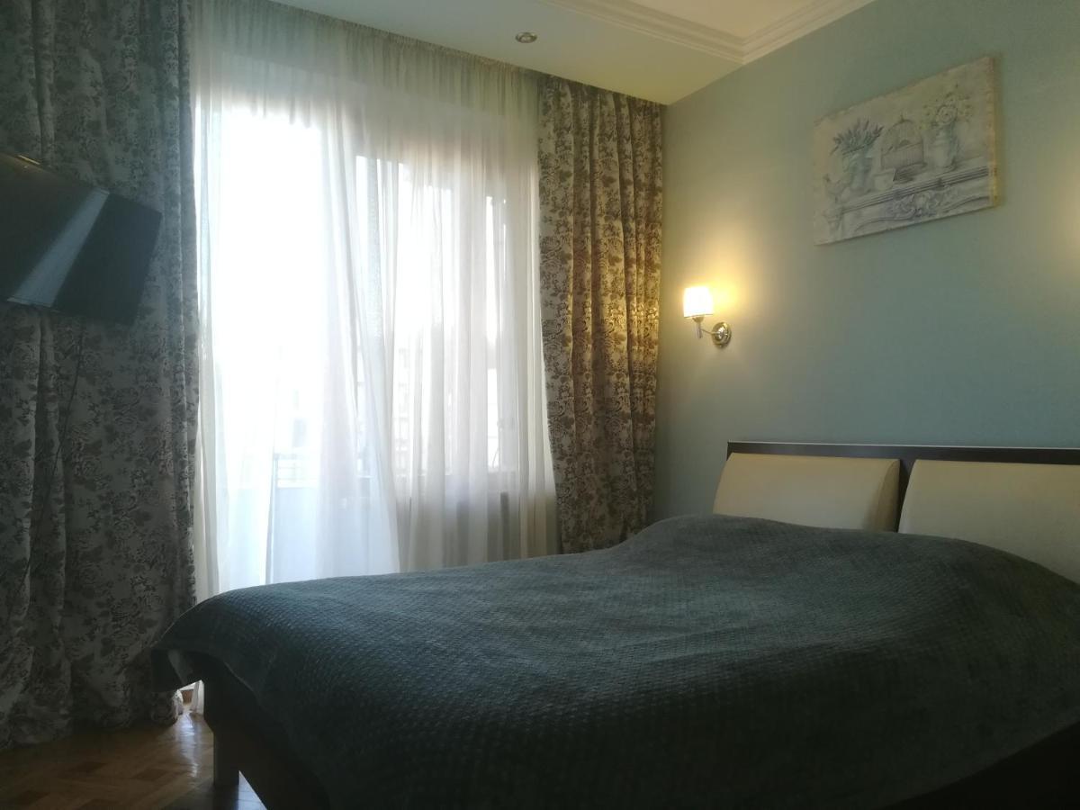 Davka Apartments Batumi Bagian luar foto