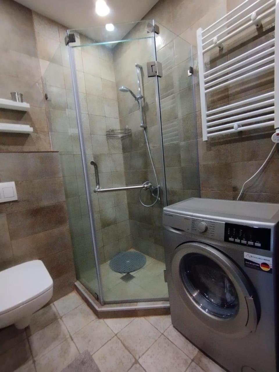 Davka Apartments Batumi Bagian luar foto
