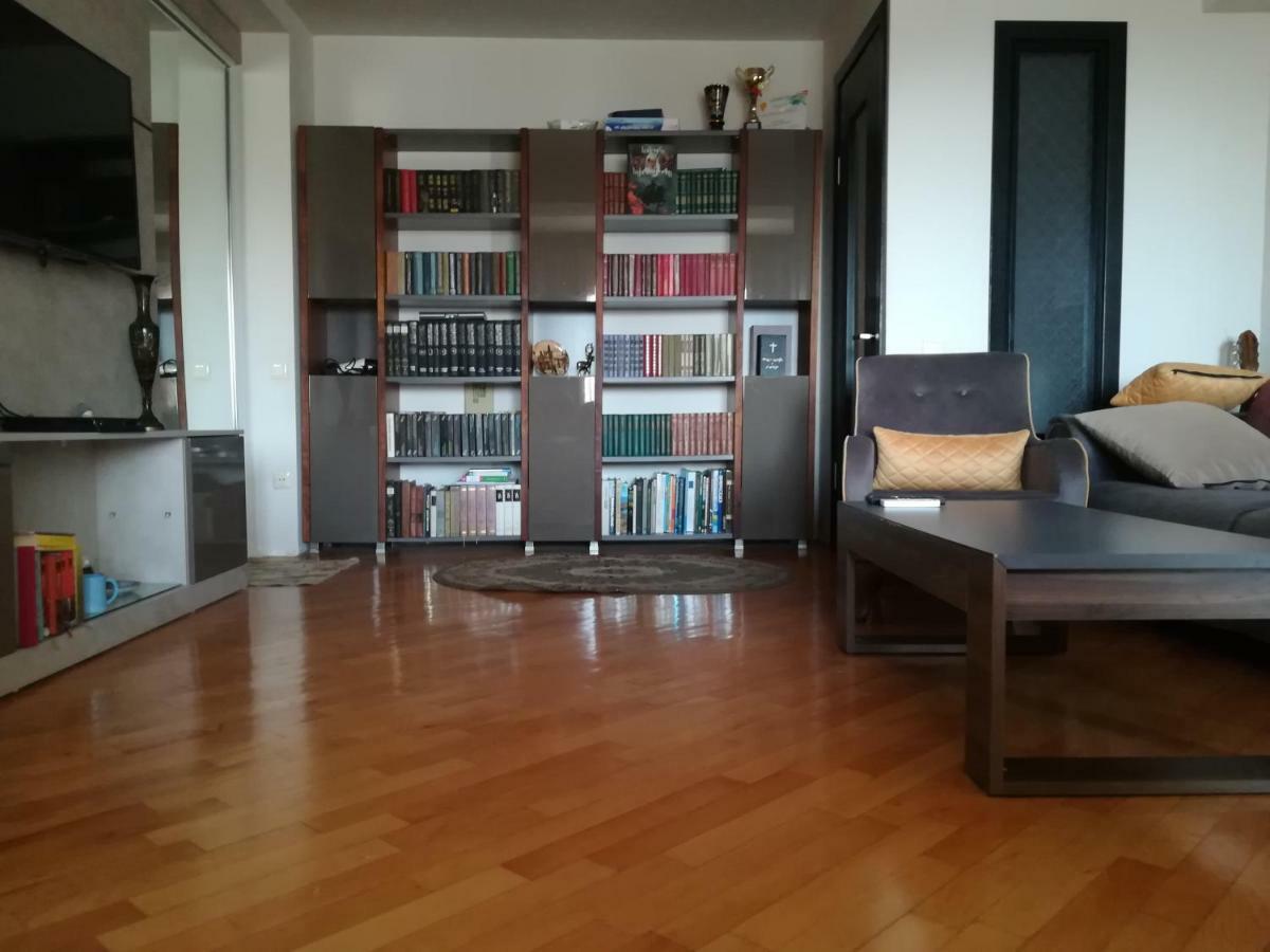 Davka Apartments Batumi Bagian luar foto